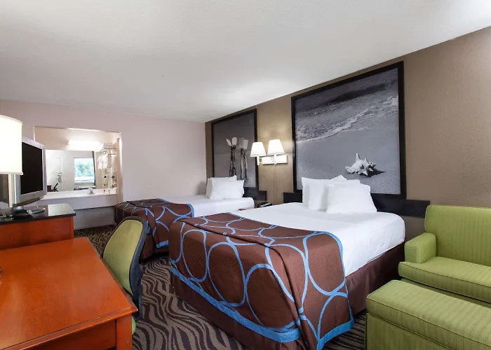 Super 8 By Wyndham Kissimmee
