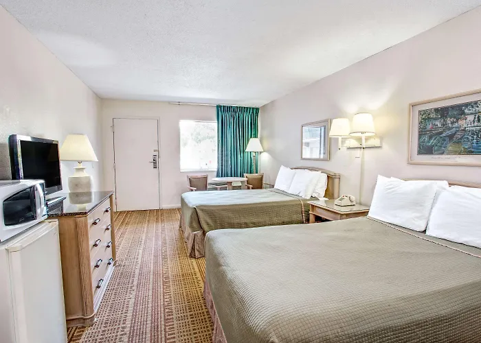 Super 8 By Wyndham Kissimmee